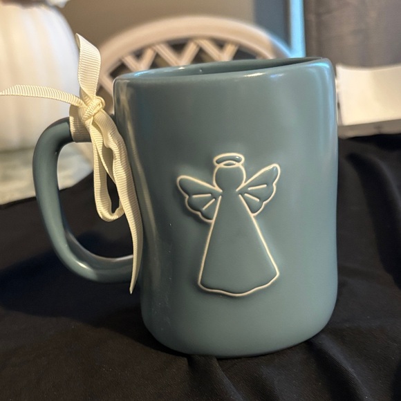 Rae Dunn Blue 'Peace On Earth' Mug NWT - Picture 2 of 6